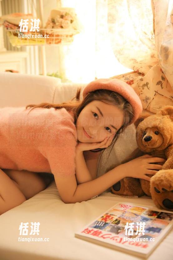 Feilin嗲囡囡-小蛮妖Yummy Feilin嗲囡囡 - 让你心动的瞬息:小蛮妖Yummy粉色写真图片原图一网打尽!