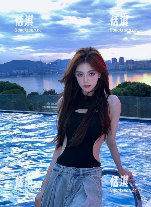 GIRLT果团网 - 别错过！little贝壳喵女友高清写真，下载后不想删掉！