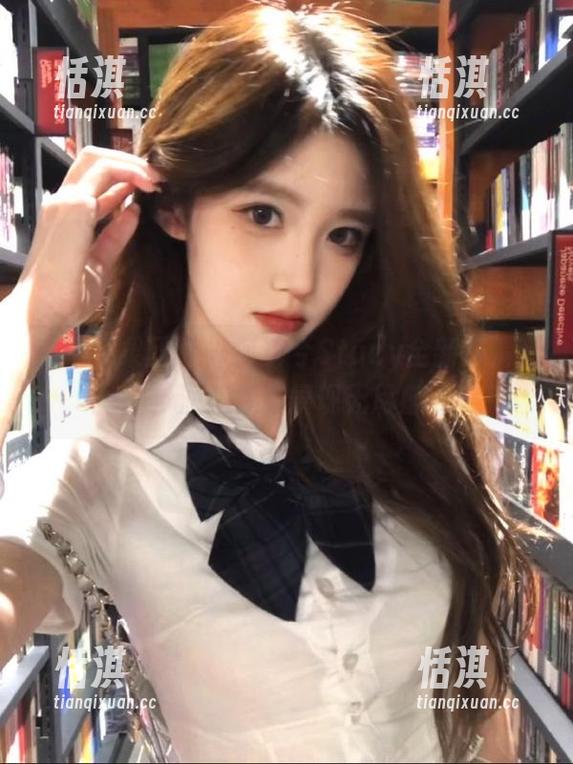 GIRLT果团网-何梦兮Stacy GIRLT果团网 - 何梦兮Stacy全新高清套图,油亮作品展现无尽魅力