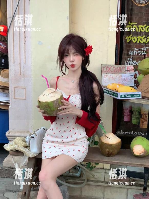 HuaYang花漾-Egg_尤妮丝 HuaYang花漾 - 萌系私房写真:Egg_尤妮丝与裤里丝,让每一个瞬间都充满爱与温暖!