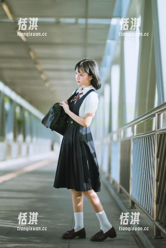 Kimoe激萌文化-夏美酱 Kimoe激萌文化 - 漫游在夏美酱的Lolita少女心,无圣光写真合集饰演梦中的公主