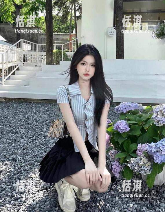 MFStar模范学院 - 萌琪琪Irene女王写真合集，无与伦比的精选之作，展现她与众不同的动人魅力！