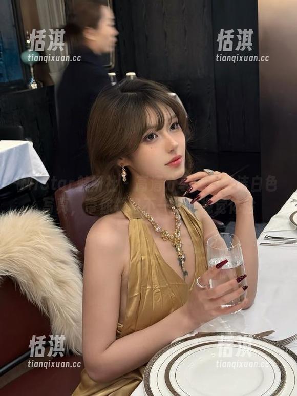 MiStar魅妍社 - 高清分享：赵梦洁白色写真，带你领略不一样的视觉体验