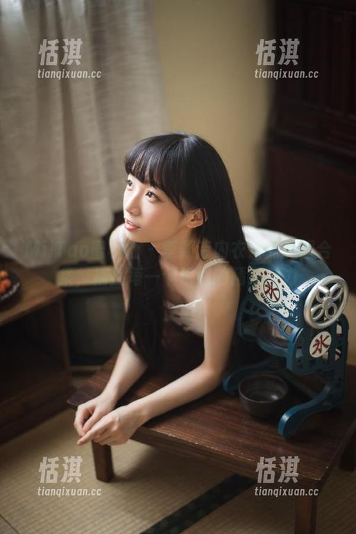 MiiTao蜜桃社 - 李颖诗内衣系列美图合集，捕捉每一个瞬间的精致魅力