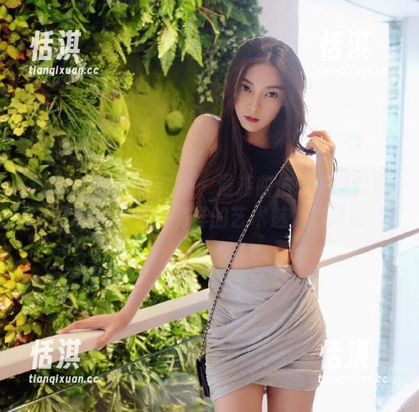 TouTiao头条女神 - 漫游曲佑熙的全套镂空图片，领略别样的艺术魅力与风采