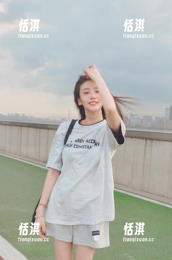 UGirls尤果网 - 王瑞儿教室在线写真，带你走进一个充满灵感的艺术世界！