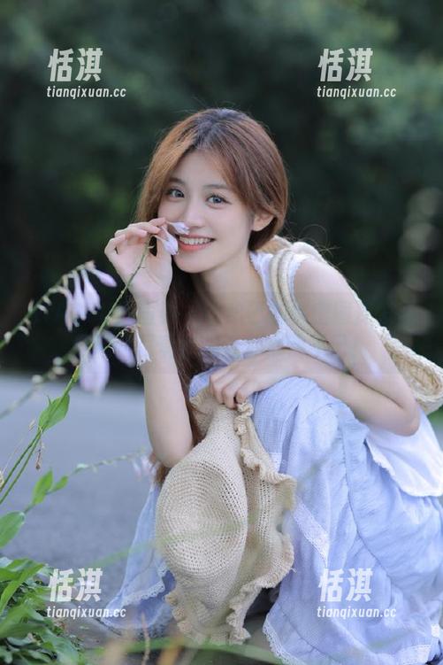 XIAOYU语画界-小热巴 XIAOYU语画界 - 小热巴的秘密图库发布:精选写真作品让你心动不已!