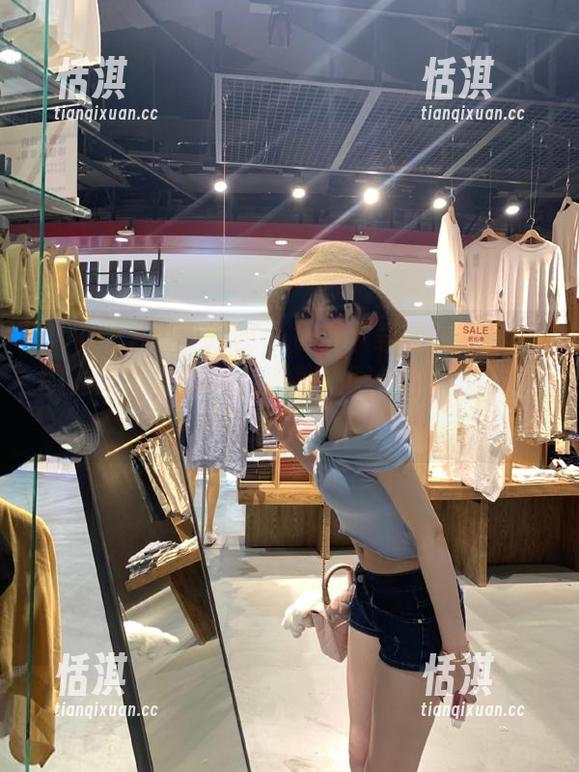 XINGYAN星颜社-易阳Silvia XINGYAN星颜社 - 免费下载易阳Silvia的夏天写真照片,感受她眼中独特的夏日风景与情怀