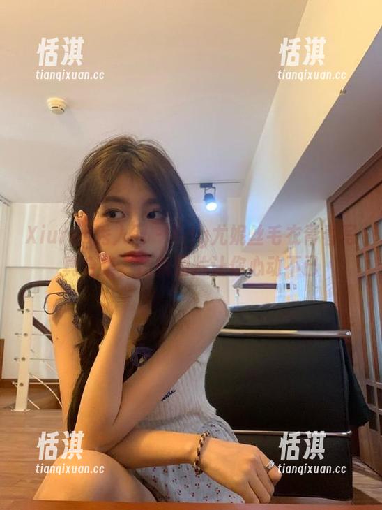 Xiuren秀人网-Egg尤妮丝 Xiuren秀人网 - Egg尤妮丝毛衣青春写真合集,清新图片让你心动不已