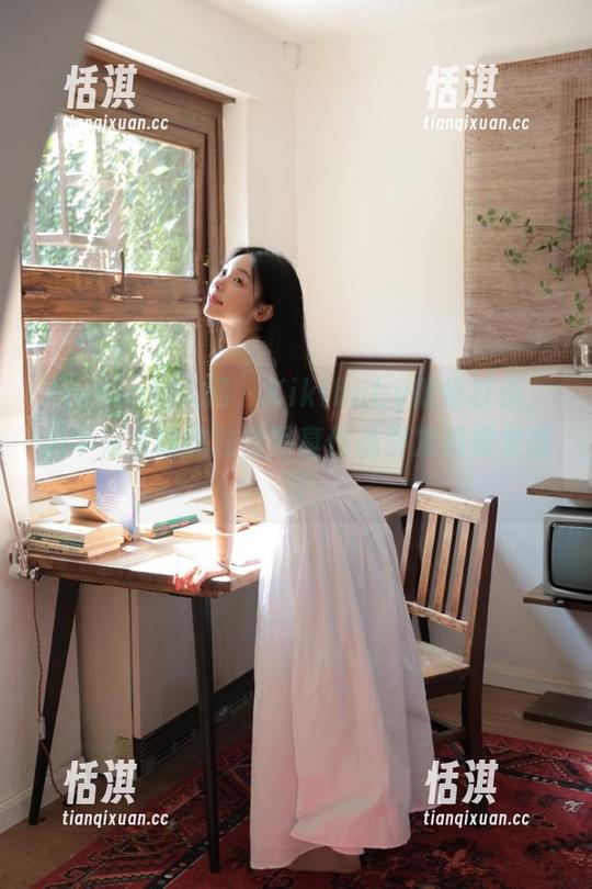 Xiuren秀人网 - Kikibaby倾情打造，奶牛为主题的独特写真作品引发的视觉盛宴