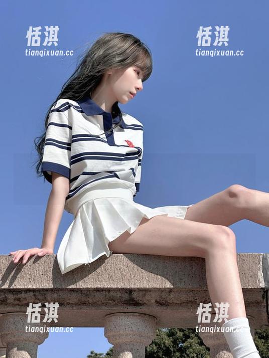 Xiuren秀人网 - 原图展现任莹樱的狂野豹纹内衣，尽享无圣光魅力