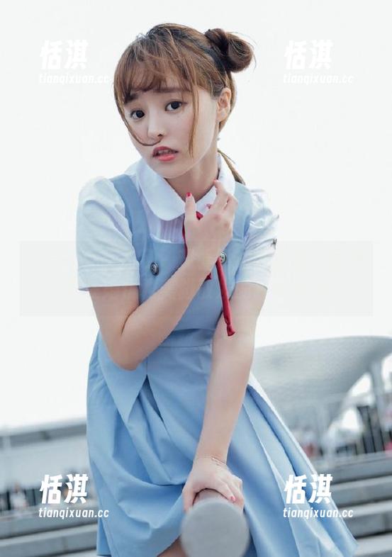 Xiuren秀人网-奶油妹妹 Xiuren秀人网 - 观看奶油妹妹的写真集,沉醉在她优雅美脚散发的独特魅力中!