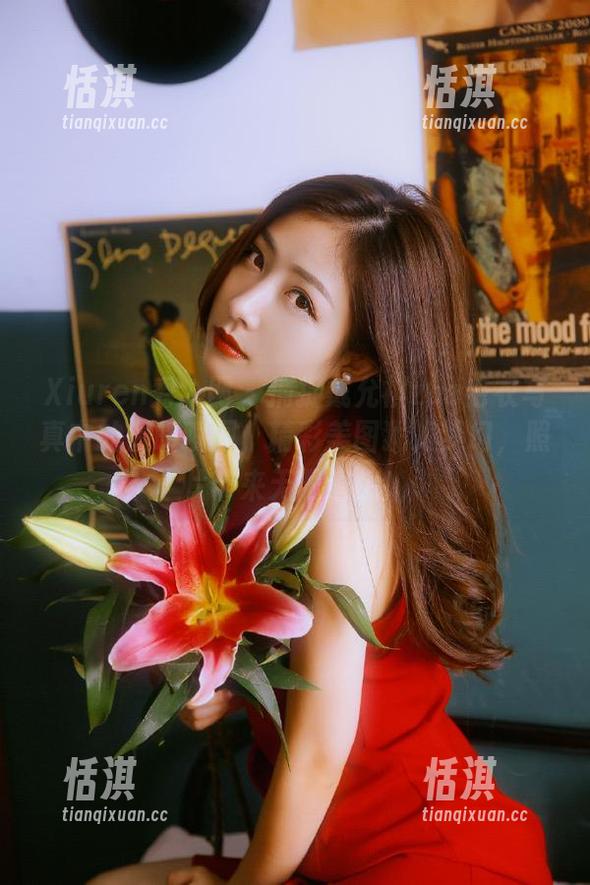 Xiuren秀人网 - 捕捉戴允祺zoe毛衣写真中的温暖瞬间，精彩美图犹如梦幻，照片带来无限遐想！