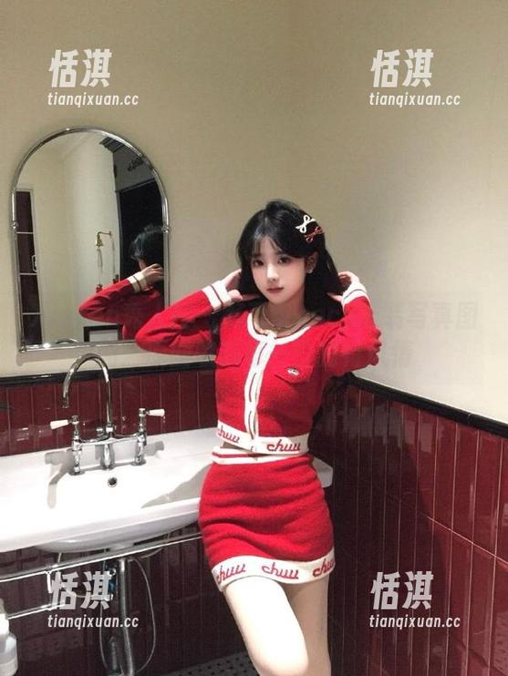 Xiuren秀人网 - 杨可可coco泳装写真图册：原图收藏每一份独特风情