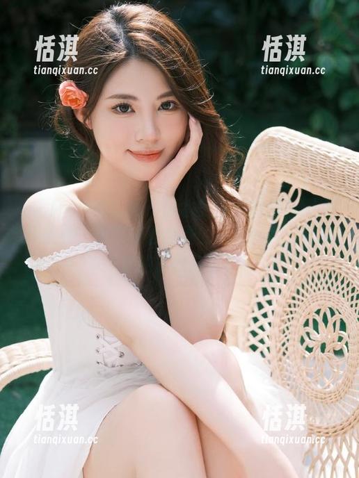 Xiuren秀人网 - 清水美嘉的旅拍套图火热来袭，快来获取免费的高清图片，记录你的旅行故事！