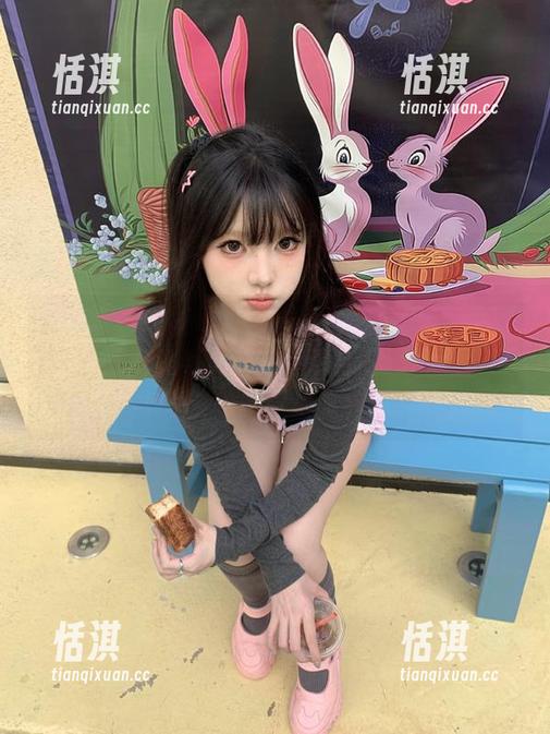 Xiuren秀人网-王雅姗是我 Xiuren秀人网 - 观看王雅姗是我的泳装作品,带你穿越色彩斑斓的海洋世界,体验无限遐想与灵感。