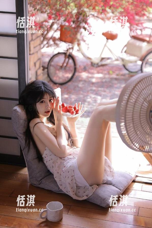 Xiuren秀人网 - 从顾楚楚的套装中汲取灵感：图片资源分享专辑