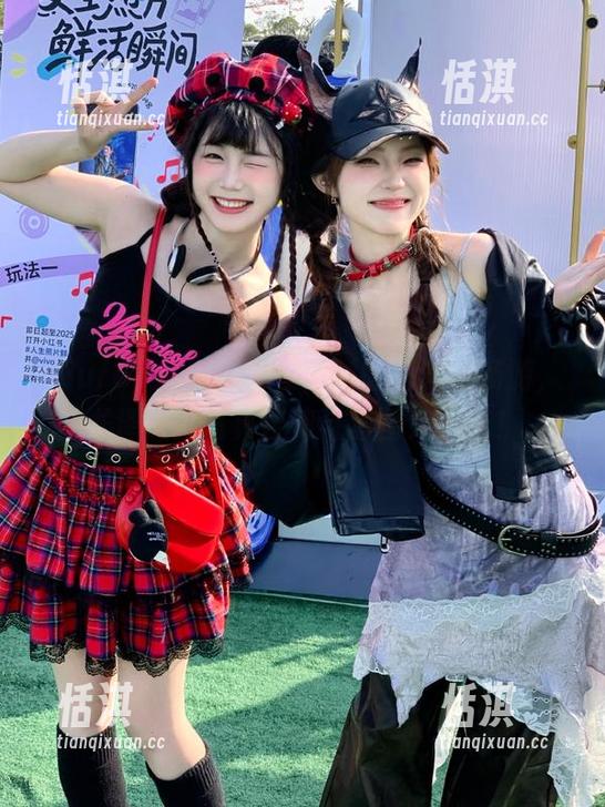 Xiuren秀人网-龙泽美曦 Xiuren秀人网 - 在可爱的海洋中畅游,龙泽美曦写真合集与套图大集合!
