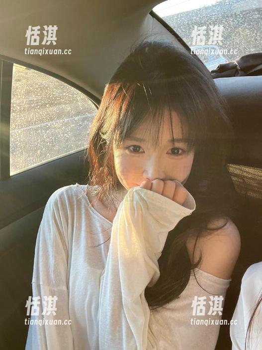 YouMi尤蜜荟 - Lucky沈欢欣的校服风格，尽在这组图片合集，让你回味无穷的校园回忆！