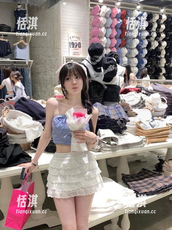 YouMi尤蜜荟-潘琳琳ber YouMi尤蜜荟 - 泳池私拍写真如梦似幻,潘琳琳ber到底有什么魔力?