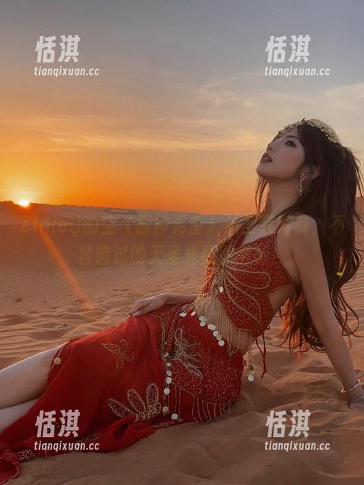 ZinieQ的空（原神男主）员工装写真，不容错过的无圣光原图赏析！