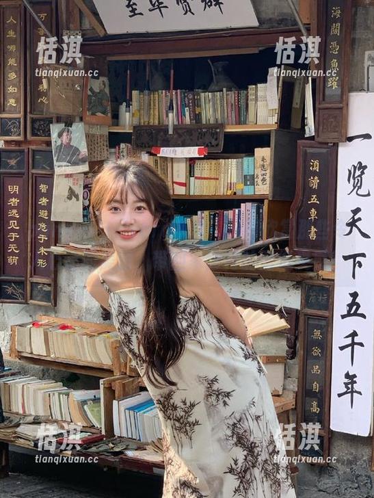 pans - 与“roro灰丝”一同欣赏那些令人心动的美图，带回家独特的壁纸灵感！