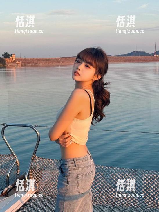 pans - 悠然自得的小九浴室写真合集，让你领略她的温柔与魅力图片