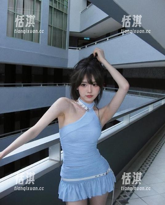 pans - 小柔倾情分享“甜心”图包，感受她在镜头前的迷人魅力与自信！