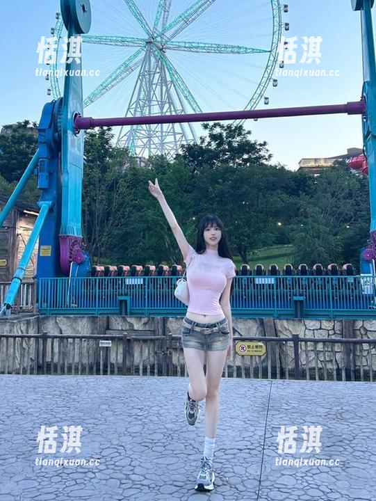 yui金鱼的全套幽灵姬作品，倾情演绎她独特的艺术风格与情感