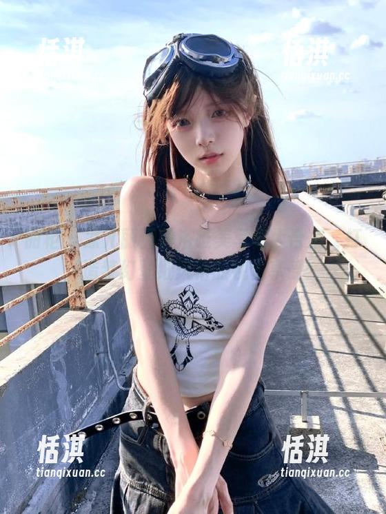 丽柜 - 凉儿丽佣香浴唯美写真大合集，打造梦幻壁纸风格的视觉享受