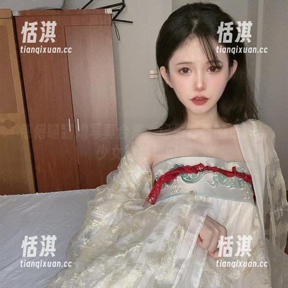倦倦喵猫娘写真合集：记录青春的点滴与少女的纯真幻想