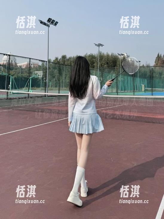 克拉女神-吕佳 克拉女神 - 免费分享吕佳的娇小可人美图,让你沉浸在梦幻般的艺术境界