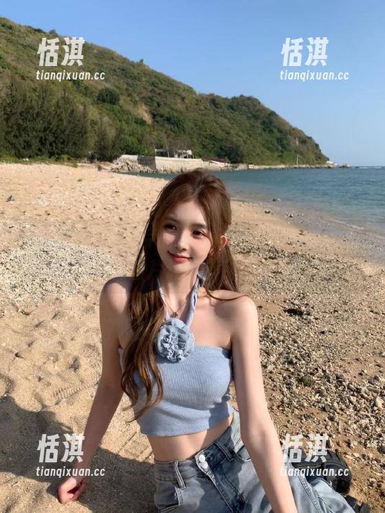 克拉女神-小芹 克拉女神 - 小芹的全新皮衣写真更新,超甜美图片让你心动不已!