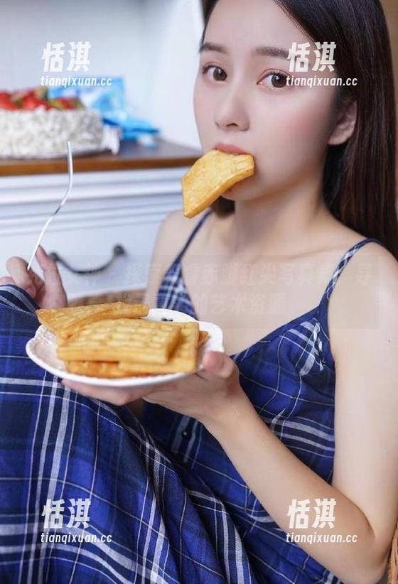 克拉女神-王睿 克拉女神 - 探索王睿赤脚红尖写真集:寻找最真实的艺术资源