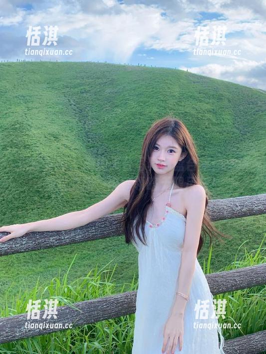 克拉女神 - 珊珊天台写真网盘合集：一场视觉之旅，带你领略无限风情！