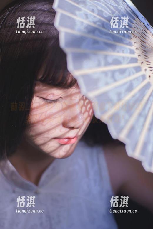 前羽_rr蕾丝写真合集，网盘下载让你的美图库瞬间升级，赶快来获取！