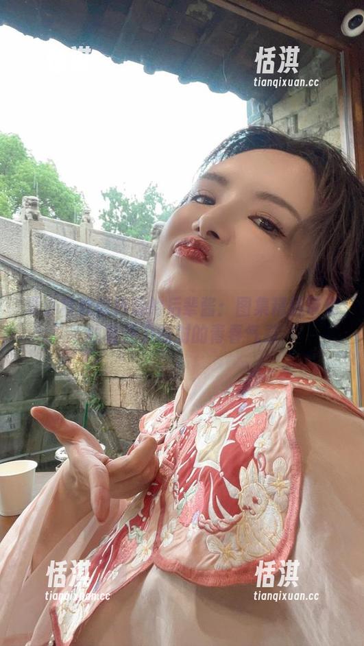 夏小秋秋秋 夏小秋秋秋热情的后辈酱:图集精选带你领略活力四射的青春气息