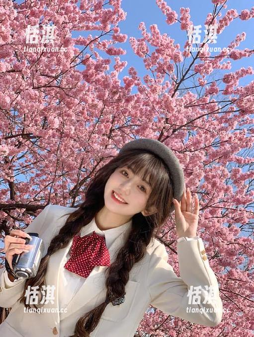 头条女神-陈怡曼 头条女神 - 在连衣裙中寻求灵魂的陈怡曼:这不是写真,这是心理咨询!