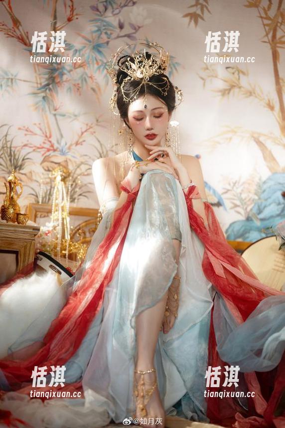 如月灰 爆笑揭秘:如月灰的电锯人REZE原图与壁纸,没想到我也成了自拍王!