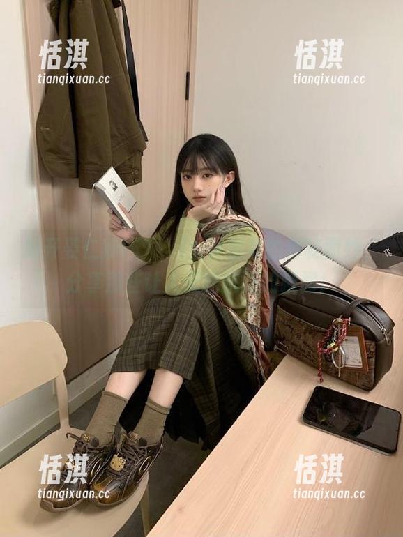 揭开姜仁卿(강인경)女神图集的神秘面纱，分享那些让人无法抗拒的瞬间！