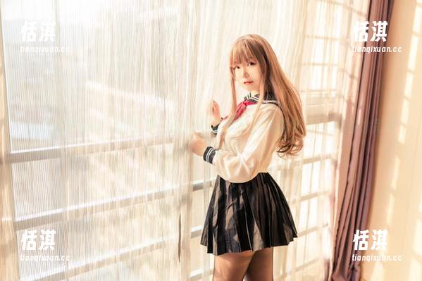 宅夏yoko 走入宅夏yoko的世界:高清写真集饱览礼服艺术与风格的完美呈现