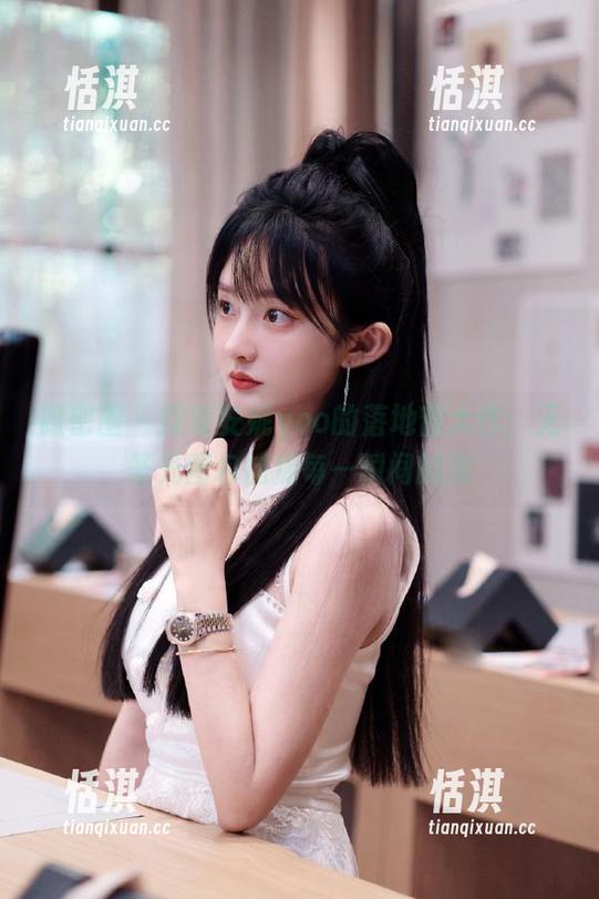 微密圈 - 探索安妮yoo的落地窗大作：无圣光图包捕捉每一瞬间的美