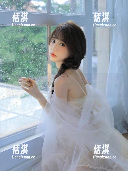 小和甜酒的交错战线卡提那福利图包，瞬间点燃你的激情！