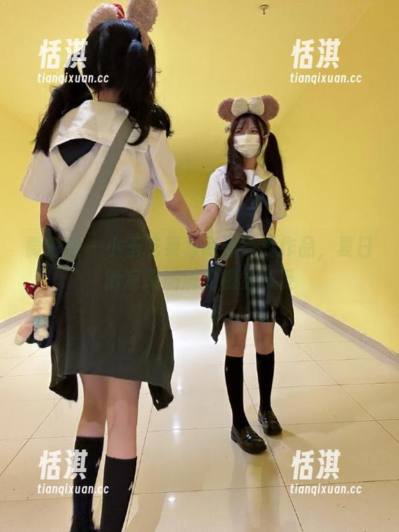 微密圈 - 小玉吃果冻高清写真作品，夏日清凉感满满的视觉享受