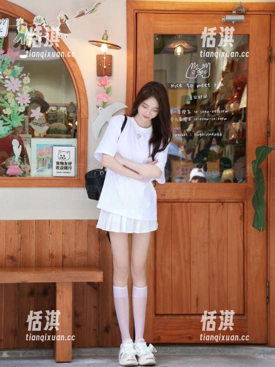 小玉吃果冻 微密圈 - 直击小玉吃果冻,巨无霸与清纯脸蛋的写真图集必看!