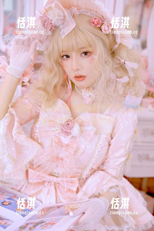尤果网-周心情 尤果网 - 周心情和她的妹妹写真集,原图呈现温暖如春的可爱瞬间!