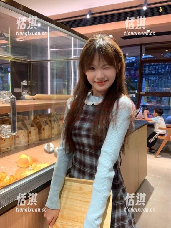 尤果网 - 轻盈少女心，孟思雨高清图包带你走进梦幻世界