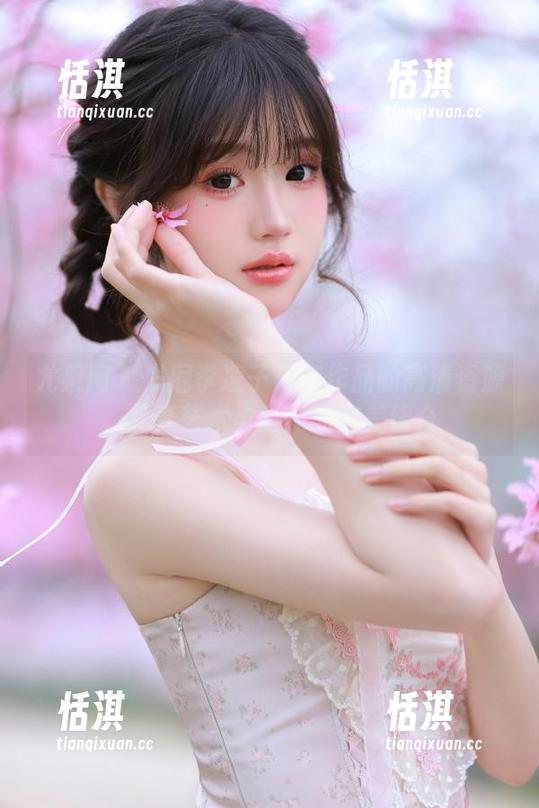 尤果网 - 发掘李凌子镂空作品的高清资源，尽享艺术与时尚的完美结合