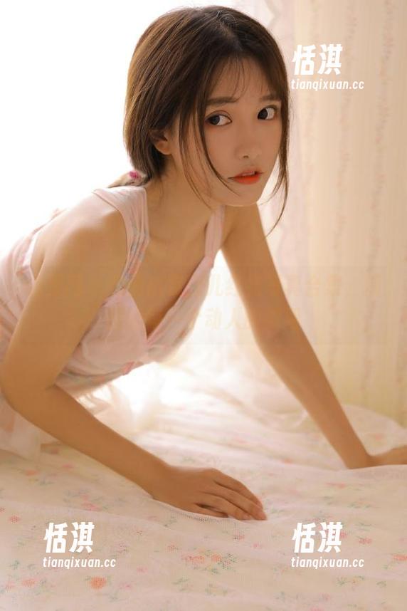 尤果网 - 免费欣赏蜜儿红裙写真合集，捕捉她每一个动人的瞬间