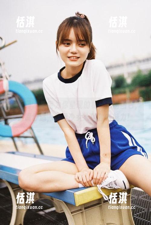 尤果网 - 靳宝为你呈现的棉袜私房图包，温暖舒适，尽显少女心的独特魅力！